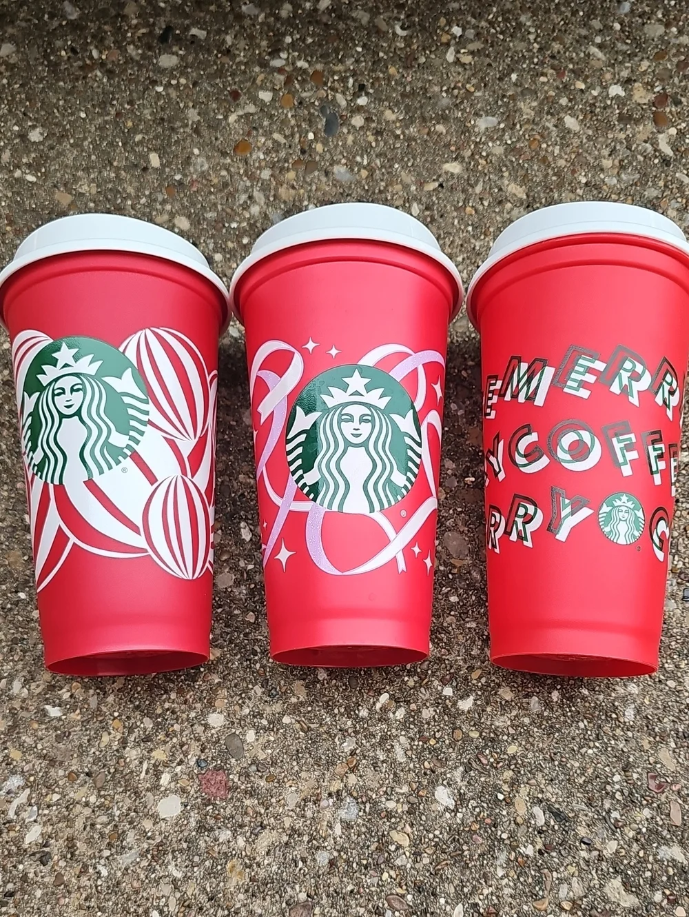 Starbucks Red Holiday Reusable Plastic Cups with Green Logo Set of 3 16 fl.oz
